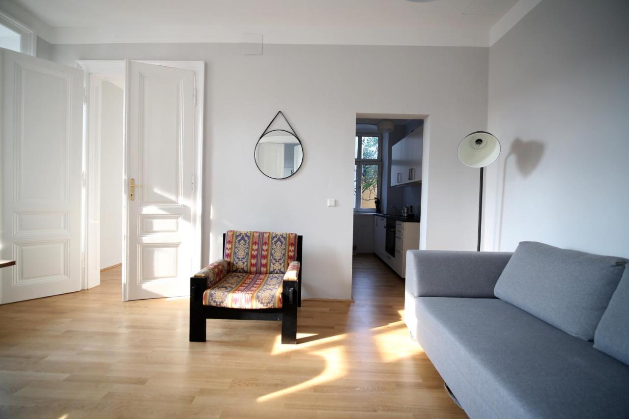 Classic, Modern & Sunny. 7min To Vienna's Center! Apartment Wien
